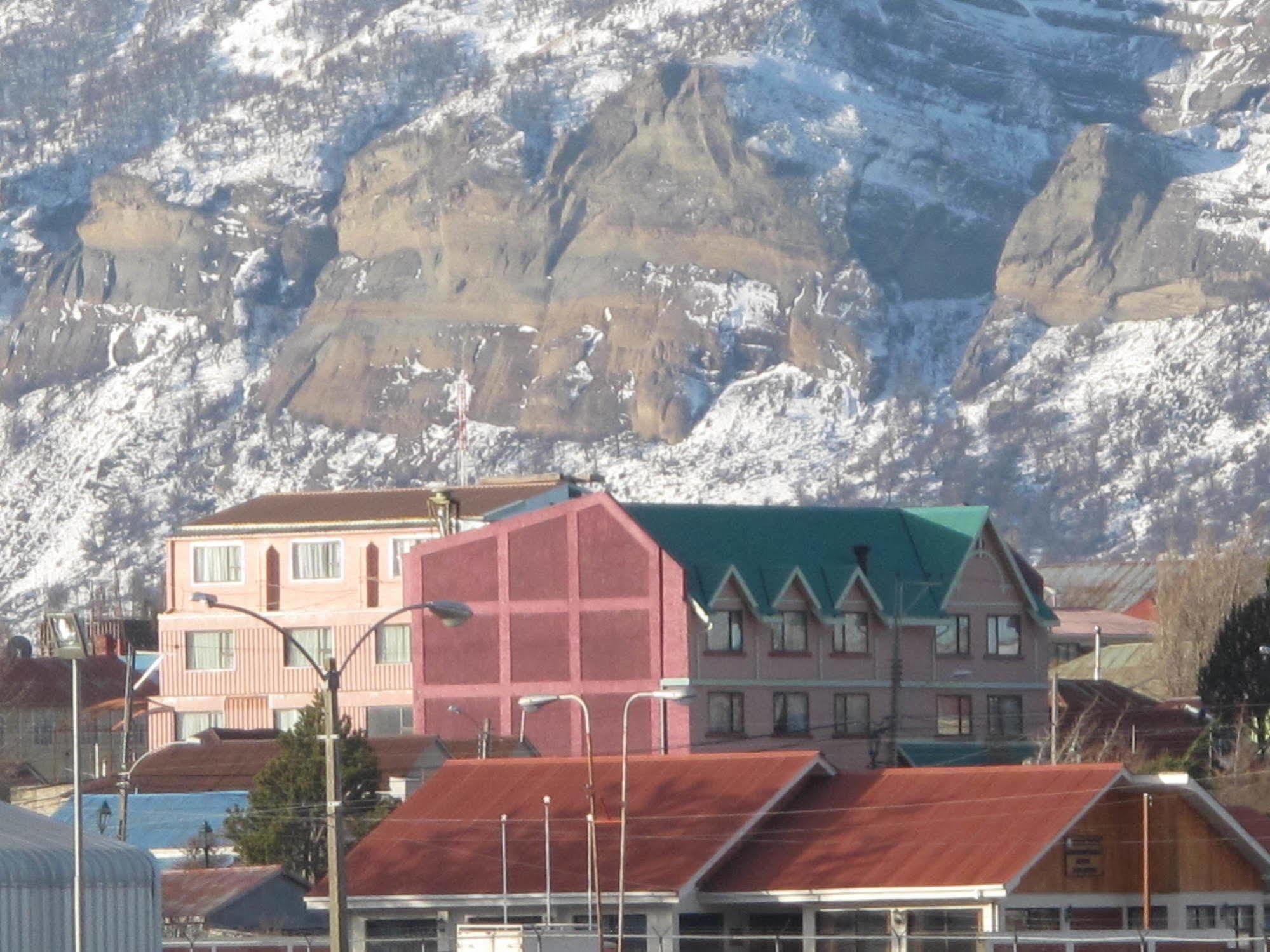 Hotel Saltos del Paine Puerto Natales Esterno foto